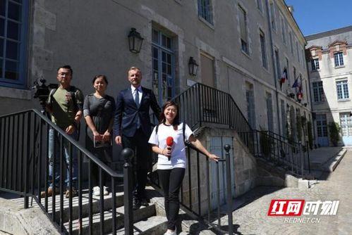 南宁近期热门吃瓜事件视频,最新“吃瓜”事件视频盘点，揭秘网络热点背后的真相