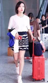 街拍女明星网红,女明星网红的潮流穿搭解析