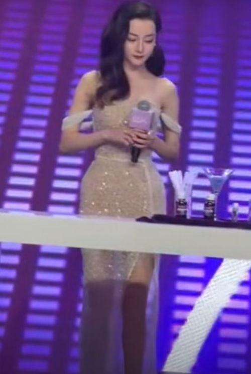 吃瓜大爆料迪丽热巴,瓜田里的甜蜜诱惑