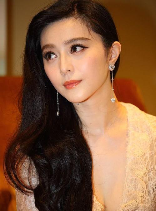 香港裸体明星网红图片,揭秘网络裸照风波背后的真相