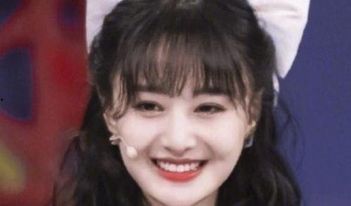 理性看待明星网红现象,明星网红现象的多维解读