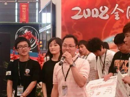 娱乐圈吃瓜背景图,揭秘幕后真相，吃瓜群众围观大戏