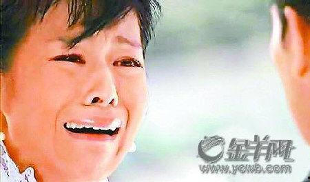 明星网红哭泣照片图片,明星网红情感瞬间捕捉