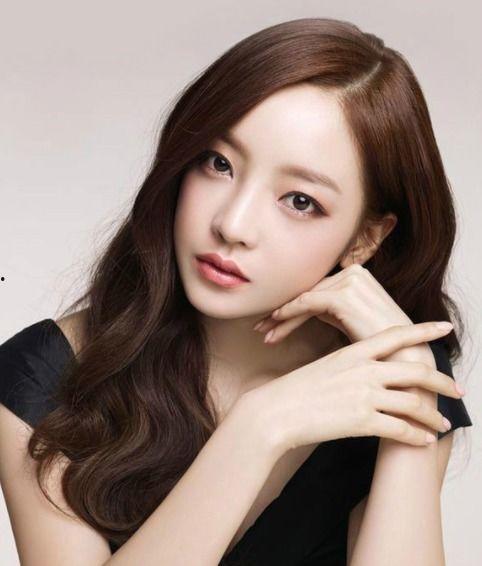 年轻去世的明星网红,年轻网红的离世引发社会关注与反思”