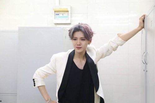 明星网红看鹿晗,明星网红的时尚风向标