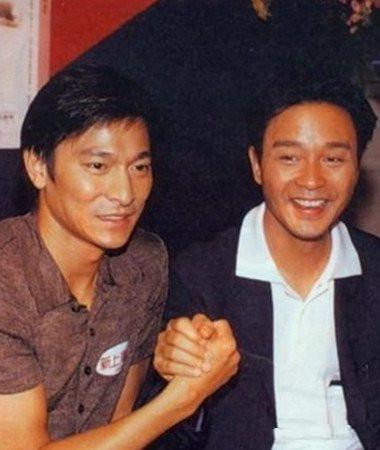 明星网红跟刘德华合照,网红明星闪耀瞬间