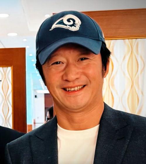 明星网红跟刘德华合照,网红明星闪耀瞬间