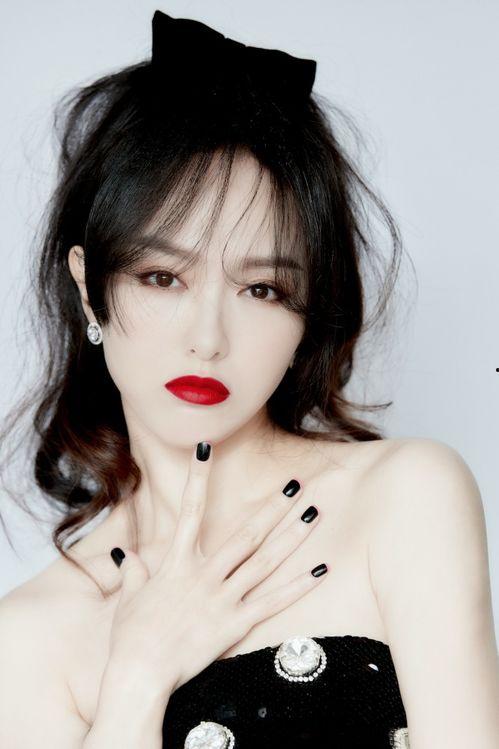 明星网红佩戴发饰,明星网红发饰潮流盘点