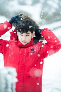 明星网红爬山是谁,共赴户外探险之旅