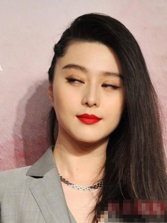 国美明星网红是谁,揭秘带货女王背后的故事