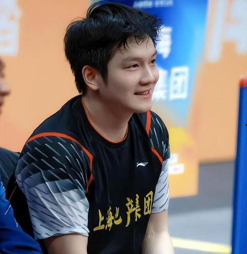 樊振东明星网红,从乒乓球冠军到网红，他的蜕变之路”